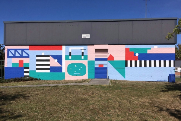 Réalisation d'une fresque de 28m dans le quartier des écoles pour la ville de Tergnier